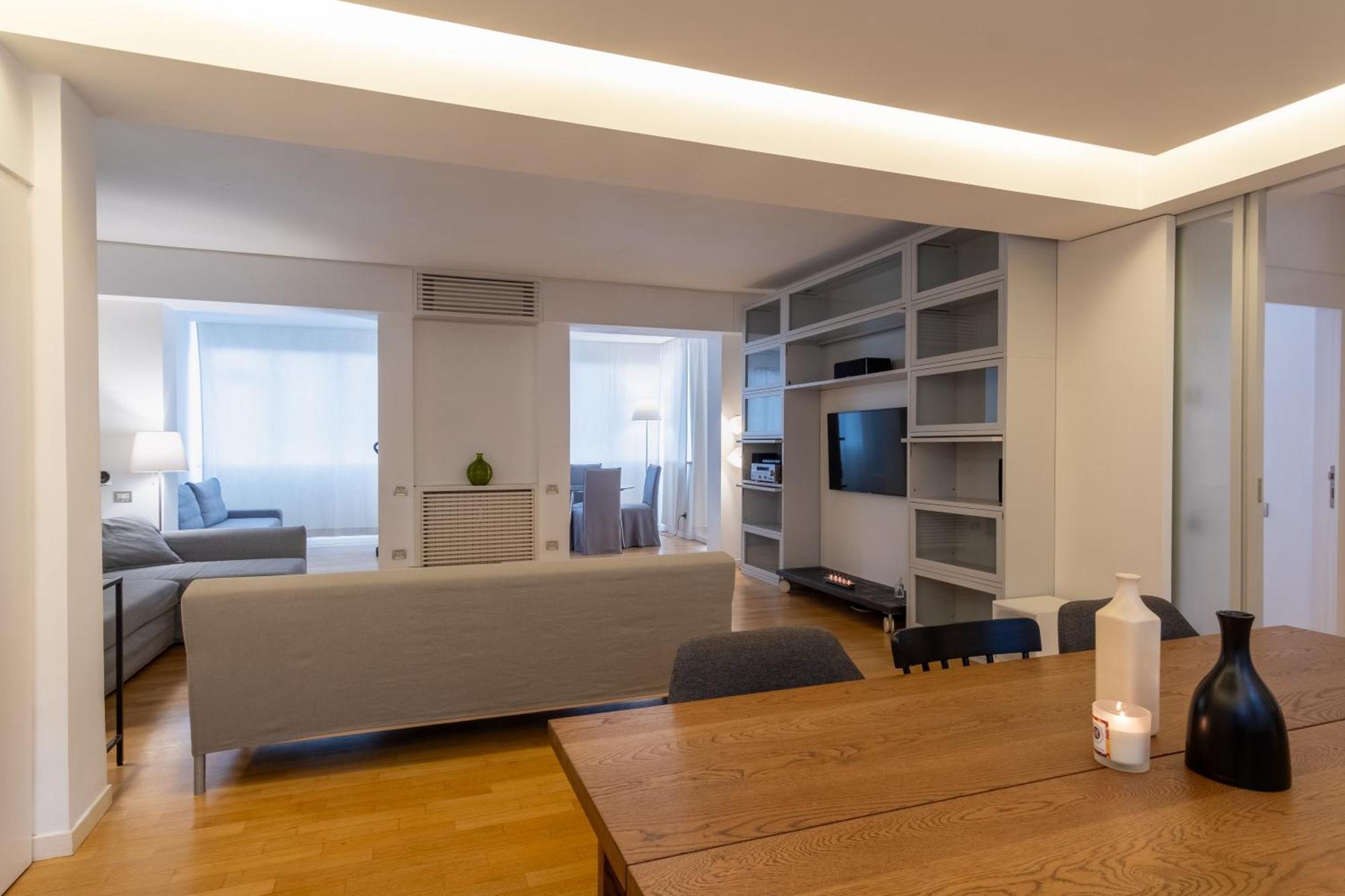 Attic With Terrace And Jacuzzi - Luxury Apartment Рим Екстер'єр фото